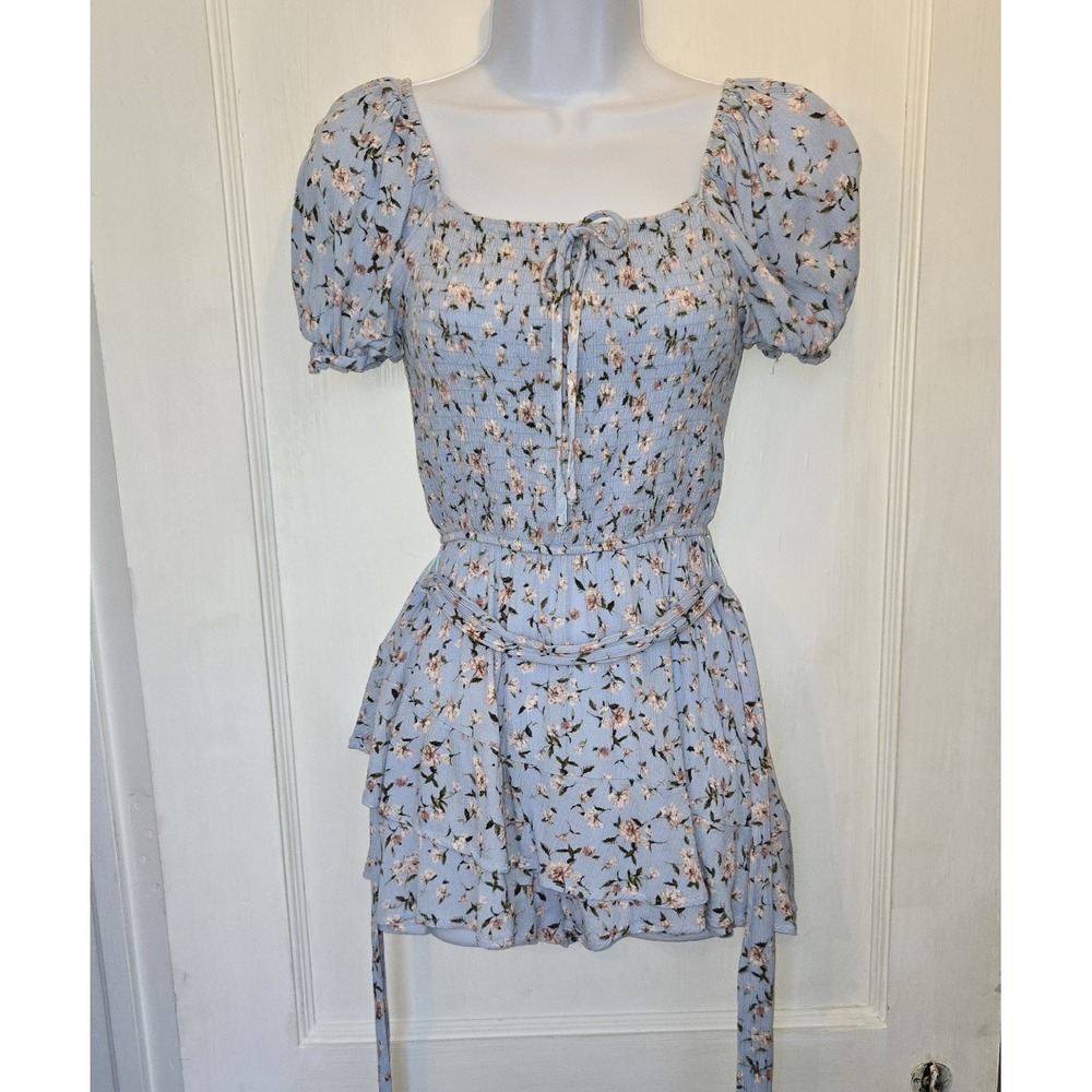 Altar'd State Junior's Romper Smocked‎ Bodice Floral Design Sash Belt Medium